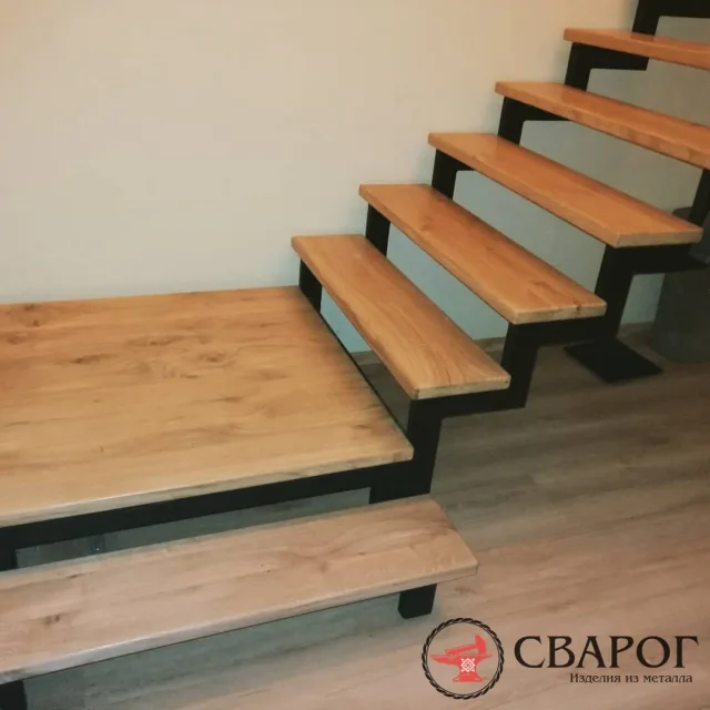 Открытая лестница "Сарагоса"