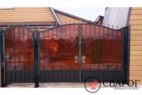 Ворота кованые из поликарбоната