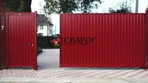 Откатные ворота из профлиста с калиткой