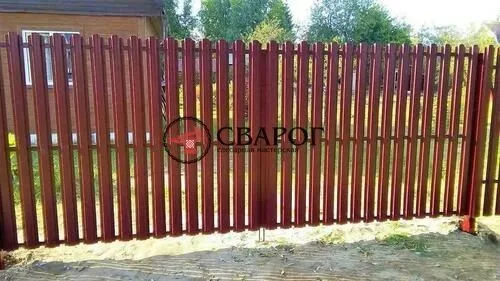 Распашные ворота из евроштакетника