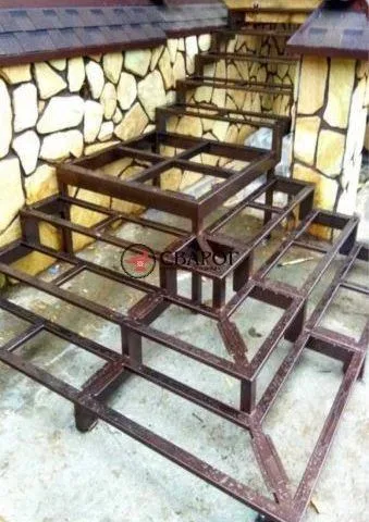Входная группа из профильной трубы